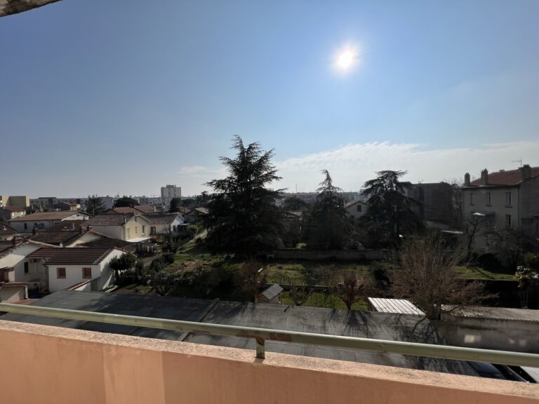 Balcon - T3 - Bourg Les Valence