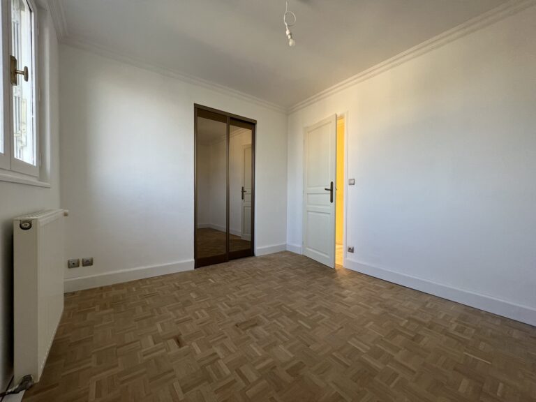 Chambre - T3 - Bourg Les Valence